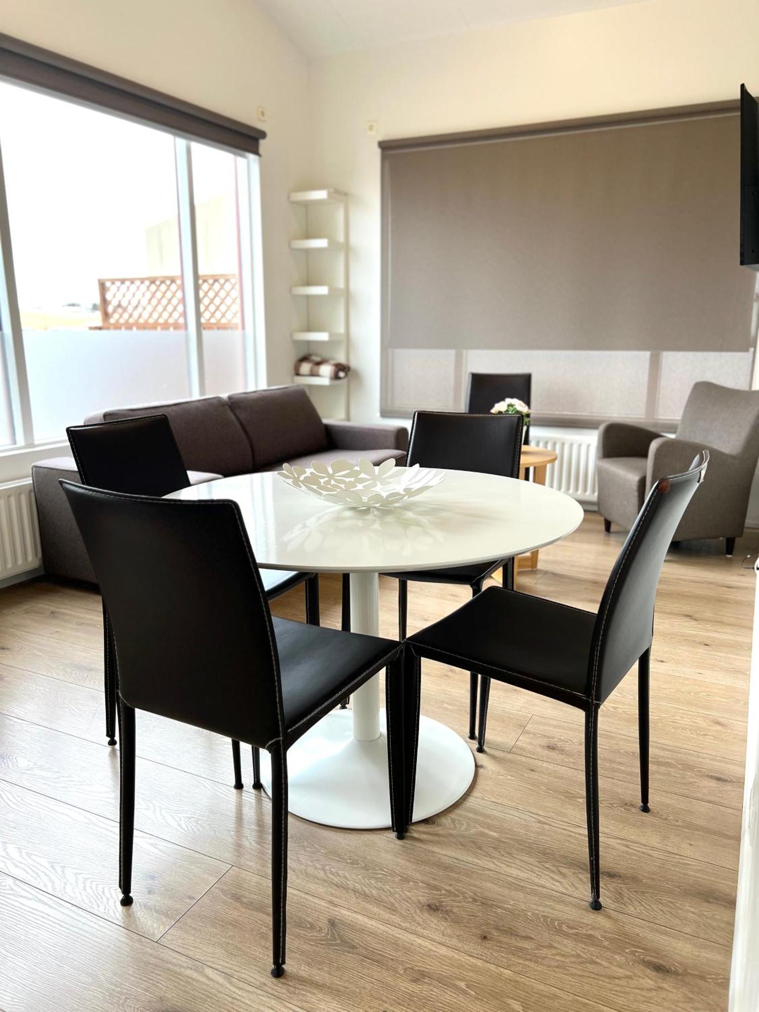 Lonith Apartments Hofn Luaran gambar