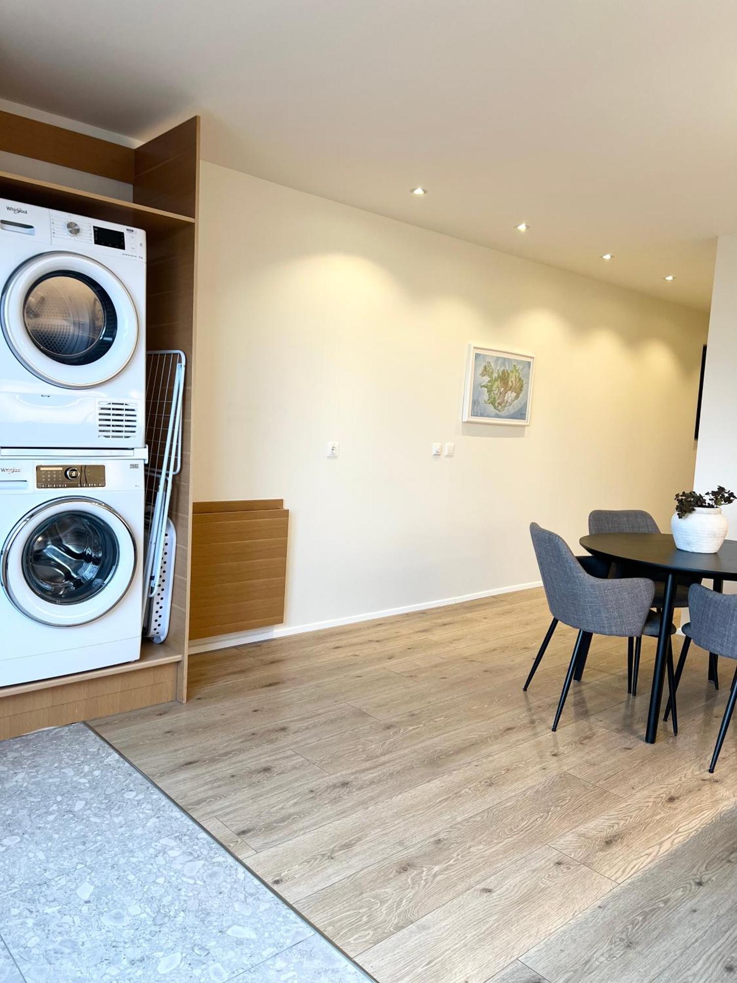 Lonith Apartments Hofn Luaran gambar