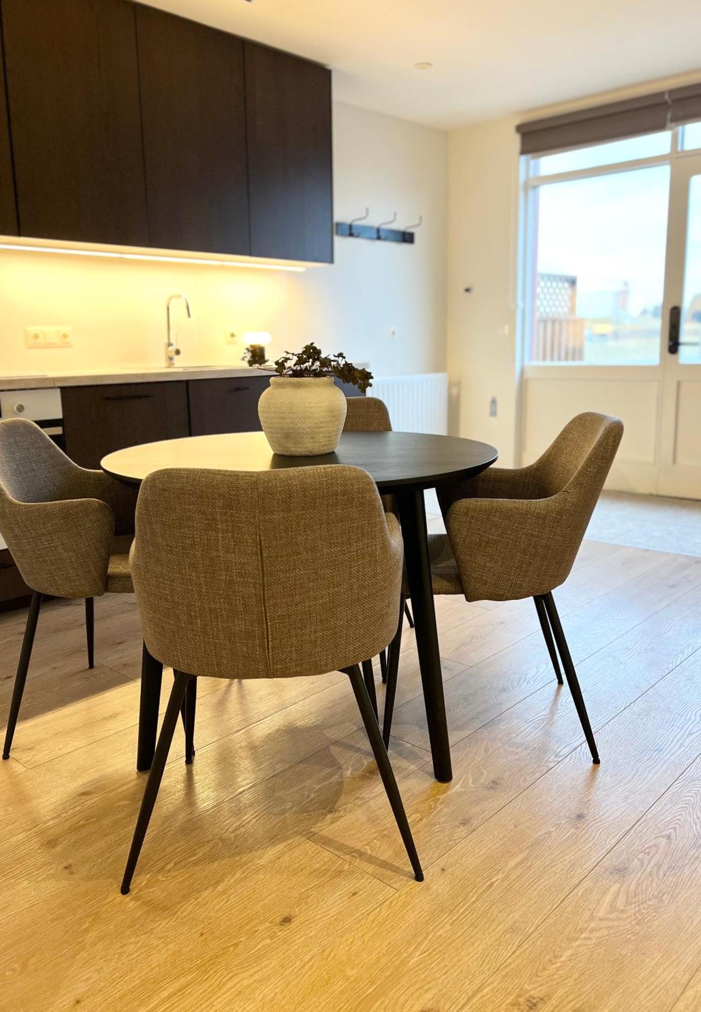 Lonith Apartments Hofn Luaran gambar